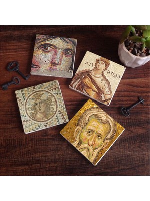 Pinecone Stone Soteria Mozaiği, Çingene Kızı, Mozaik Serisi Taş Bardak Altlığı – 4’lü Set, 10x10 cm Dekoratif Masaüstü Koruyucu Doğaltaş Altlık |SC121|