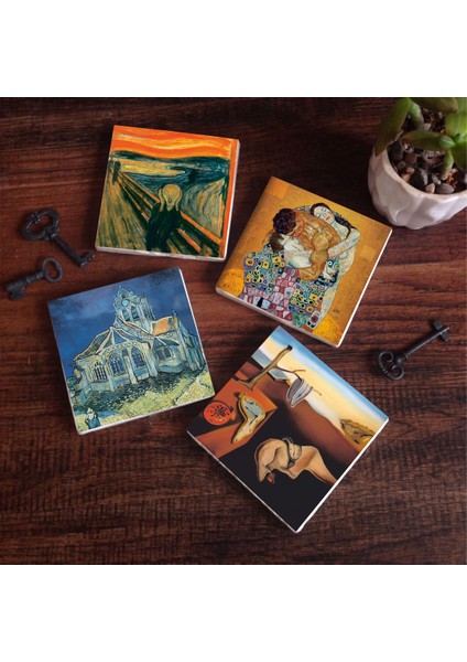 Dalí Belleğin Azmi, Van Gogh Kilise, Çığlık, Klimt Aile Kucaklama Taş Bardak Altlığı – 4’lü Set, 10x10 cm Dekoratif Masaüstü Koruyucu Doğaltaş Altlık |SC548|