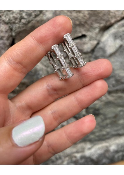 Kadın Gümüş Tasarım Küpe