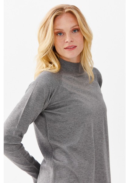 Kadın Yarım Balıkçı Yaka Yanları Yırtmaçlı Kazak O.füme