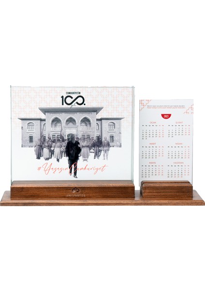 100. Yıl Anısına Takvimli Telefon Destekli 3 Boyutlu Dekoratif Cam Obje fiyatları