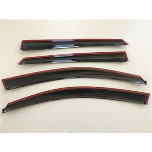 Toyota Yaris Cross Cam Rüzgarlığı Kromlu 2021+