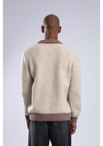 Bej Polo Yaka Peluş Kazak 3YXE2-47567-25 modelleri