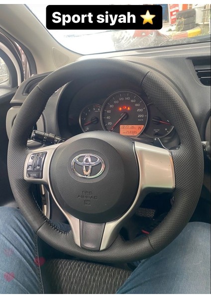 Toyota Yariss 2015 Uyumlu Spor Noktalı Desen Direksiyon Kılıfı (Kendi Derisi Sökülerek Yapılır)
