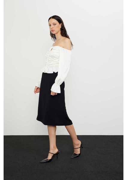 Saten Düşük Omuz Gipeli Bluz Ekru K2413038_049 fırsatları