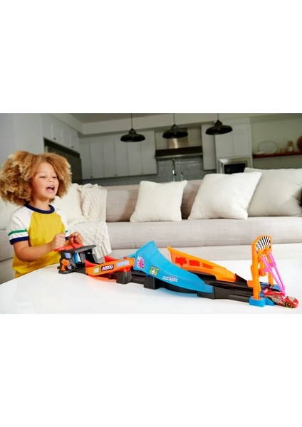 HPD80 Cars Karanlıkta Parlayan Yarışçılar Pist Seti indirimleri