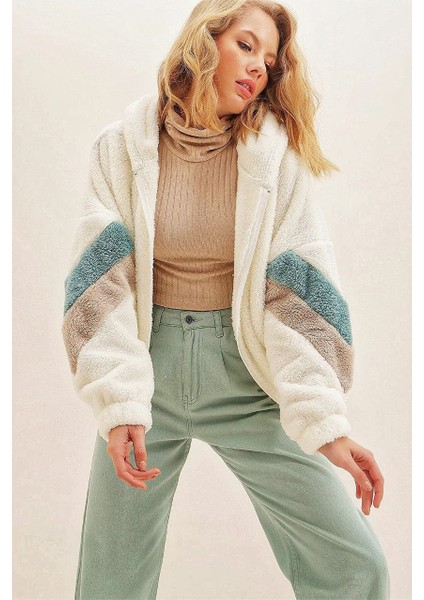 Kadın Ekru Kapüşonlu Fermuarlı Kolları Renk Bloklu Oversize Peluş Sweatshirt