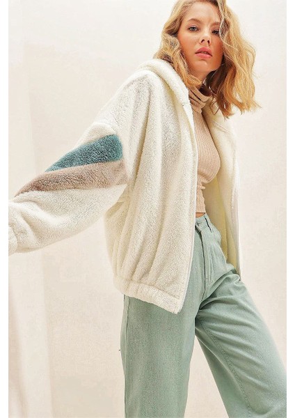 Kadın Ekru Kapüşonlu Fermuarlı Kolları Renk Bloklu Oversize Peluş Sweatshirt fiyatları