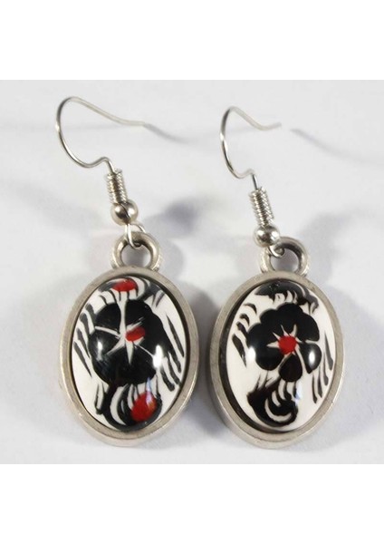 Siyah Yonca İznik Çini Küpe