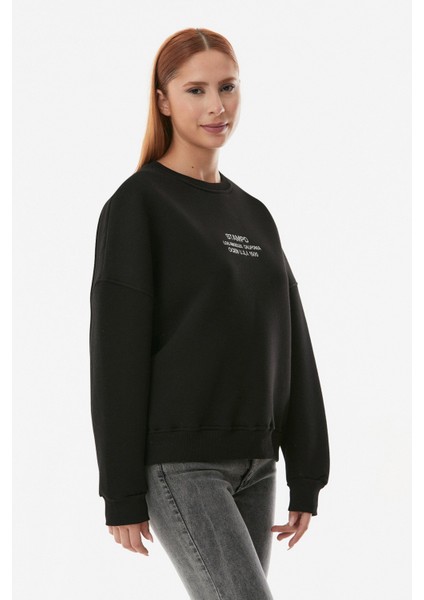 Nakışlı Bisiklet Yaka Oversize Sweatshirt indirimleri