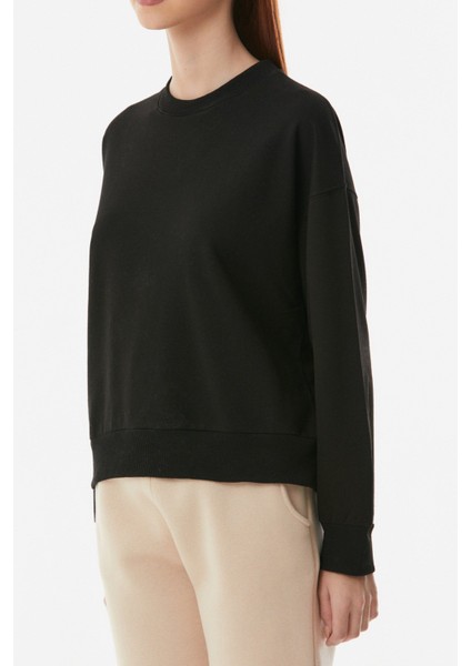 Basic Bisiklet Yaka Oversize Sweatshirt fırsatları