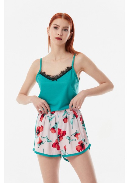 Çiçek Desenli Şortlu 3 Lü Pijama Takımı
