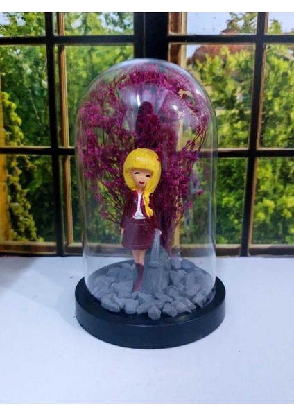 Fanus Teraryum Sevgiliye Hediye Sarışın Kadın Figürlü Kuru Çiçekli