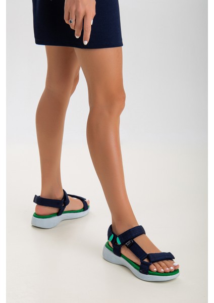 Kadın Kısa Topuk Rahat Taban Cırtlı Günlük Spor Sandalet SS001-0158 Laci Yeşil