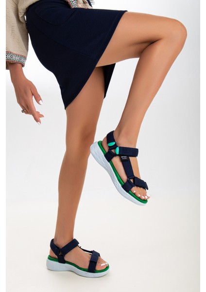 Kadın Kısa Topuk Rahat Taban Cırtlı Günlük Spor Sandalet SS001-0158 Laci Yeşil