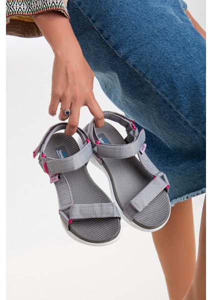Kadın Kısa Topuk Rahat Taban Cırtlı Günlük Spor Sandalet SS001-0158 Gri