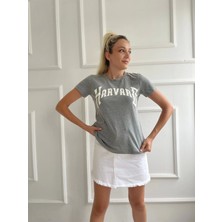 Key Moda Kadın Basic Tişört Harvard Baskılı Gri