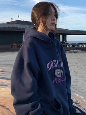 Trendseninle Kadın Lacivert Resounde Creativity Baskılı Kapüşonlu Sweatshirt