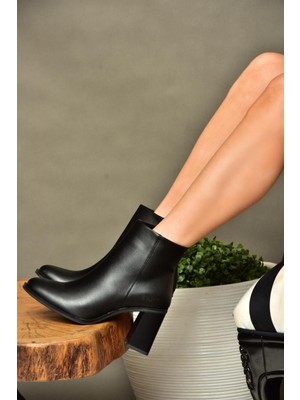 Fox Shoes R518101309 Siyah Kalın Topuklu Kadın Bot