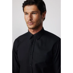 Modern Slim Fit Pamuklu Kolay Ütü Armürlü Siyah Erkek Gömlek