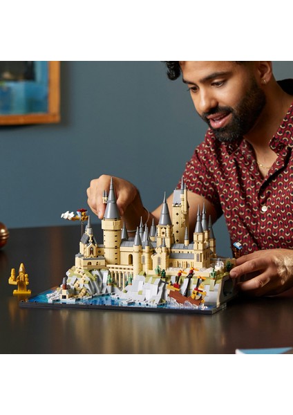 Harry Potter™ Hogwarts™ Şatosu ve Bahçesi 76419 - Yetişkin Hayranlar için Yaratıcı Model Yapım Seti (2660 Parça)