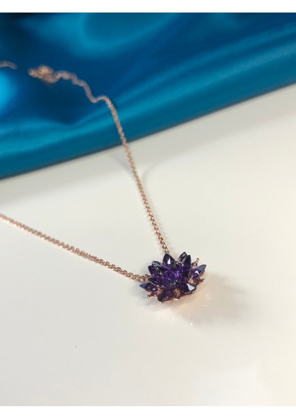 Vog Lotus Çiçeği Ametist Taşlı Anneye,sevgiliye,arkadaşa 925 Ayar Gümüş Roze Renk Kolye fiyatları