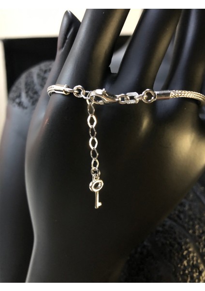 Woguma Serisi Mavi Mineli Beyaz Renk Gümüş Fil Bileklik modelleri