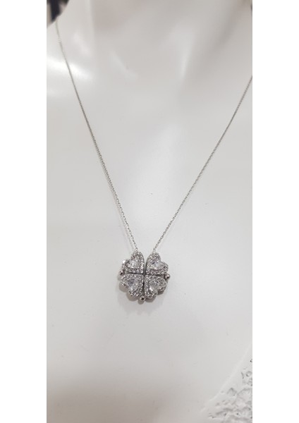 Mıknatıslı Açılır Beyaz Renk Kalp Taşlı Çift Model Özellikli Kolye