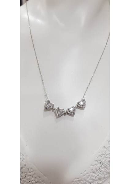 Mıknatıslı Açılır Beyaz Renk Kalp Taşlı Çift Model Özellikli Kolye modelleri