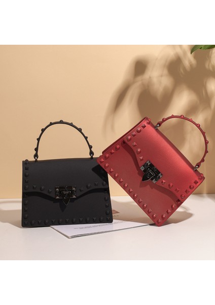 Şampanya Kadın Pvc Kadın Omuz Tasarımcı Kadın Için Crossbody Küçük Perçin Messenger Çantası (Yurt Dışından) modelleri