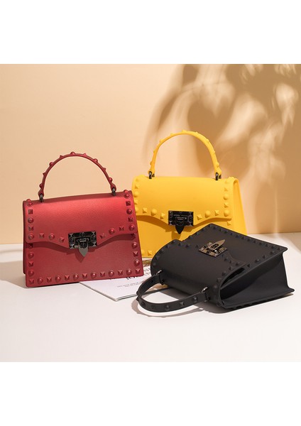 Şampanya Kadın Pvc Kadın Omuz Tasarımcı Kadın Için Crossbody Küçük Perçin Messenger Çantası (Yurt Dışından) indirimleri