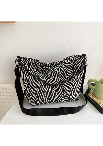 Zebra Desen Zebra Desen Omuz Kadın Fransız Tarzı Büyük Kapasiteli Çapraz Vücut Taşınabilir Doku Zincirler Tote Femme Çantası (Yurt Dışından)