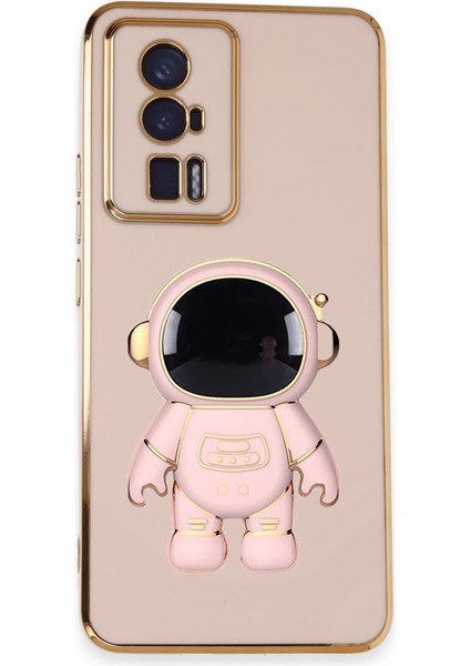 Xiaomi Poco F5 Pro Kılıf Kamera Korumalı Astronot Desenli Standlı Silikon Pembe