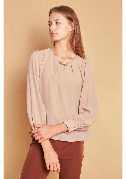 Geniş Sıfır Yaka Pileli Aksesuarlı Uzun Kol Likrasız Şık Gömlek Kumaş Rahat Kesim Bluz-Kum Beji modelleri