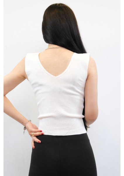 Süveter Model Triko Bluz Beyaz fiyatları