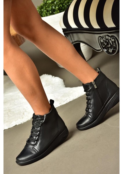 R555001003 Siyah Deri Comfort Ortopedik Taban Kadın Bot modelleri