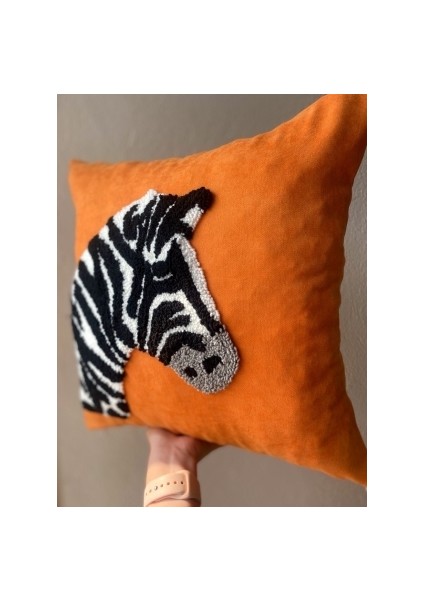 Özel Tasarım El Işçiliği Turuncu Zebra Motifli Punch Kırlent Kılıfı 45X45