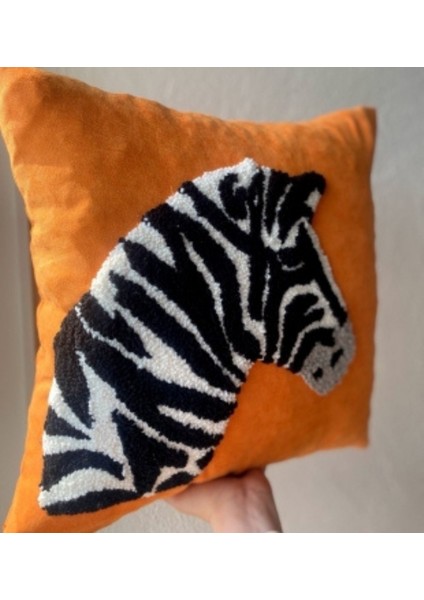 Özel Tasarım El Işçiliği Turuncu Zebra Motifli Punch Kırlent Kılıfı 45X45