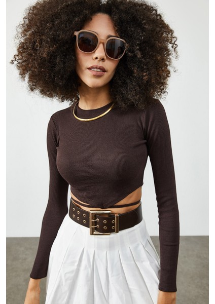 Kahverengi Biye Detaylı Crop Kaşkorse Bluz 2KXK2-45853-18 indirimleri