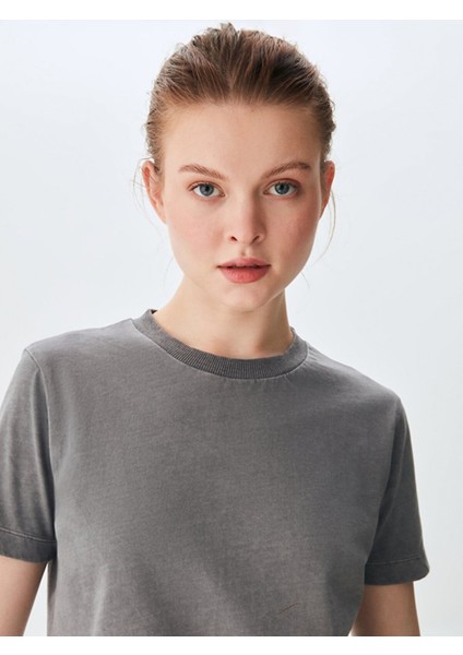KadınSoluk Efektli Koyu Grı T-shırt indirimleri