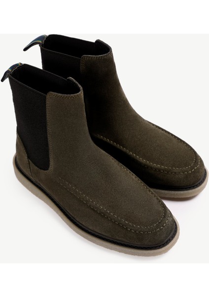 Retro Görünümlü Lastikli Bot fırsatları