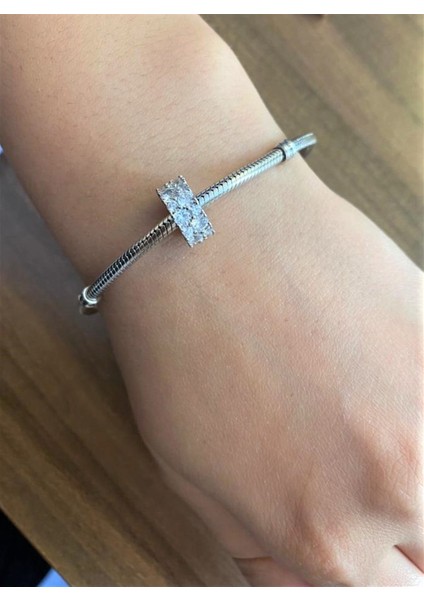 Kadın Iki Sıra Model Taşlı Charm fiyatları