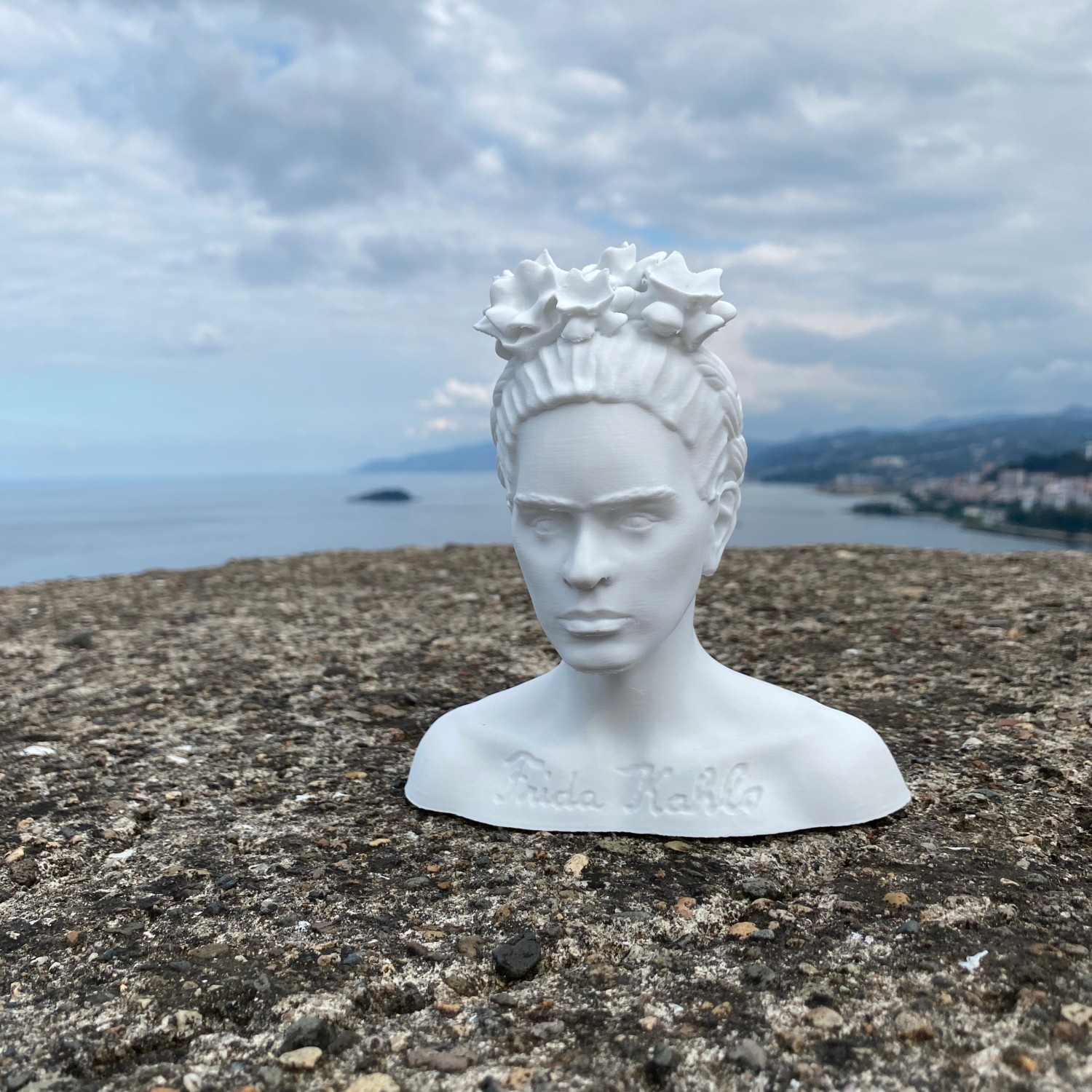 Frida Rooth Root Made Frida Kahlo Büstü Dekoratif Obje Kadın Heykeli Fiyatı