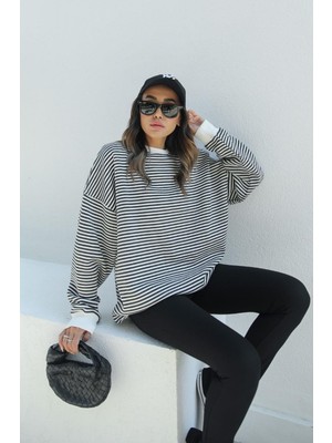 Havoş Ekru Gri Çizgili Oversize Sweatshirt