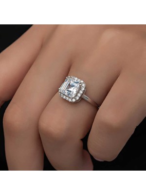 Stil Love Gümüş Baget Taşlı Kadın Yüzük