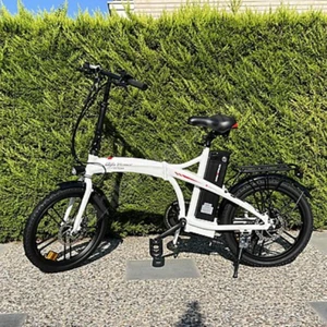 DS10 Pro Alfa Romeo R-1 Katlanabilir Ince Teker Elektrikli