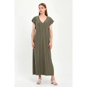 Alexander Gardi Yırtmaçlı V Yaka Elbise (B23-229)