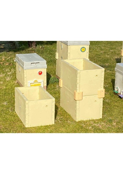 Sedef Beekeeping Plastik Termo Ruşet Kovan Duvarı Çift Katlı 12 Çerçevelik,  04024