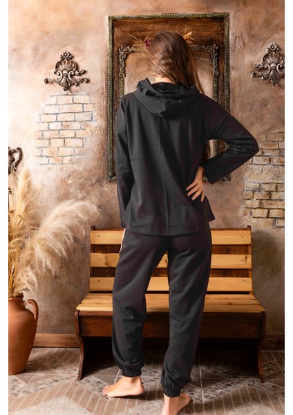 Kapüşonlu Kadın Pijama Takımı