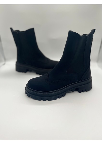 Kadın Yeni Sezon Bot indirimleri